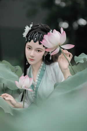 傲视三国